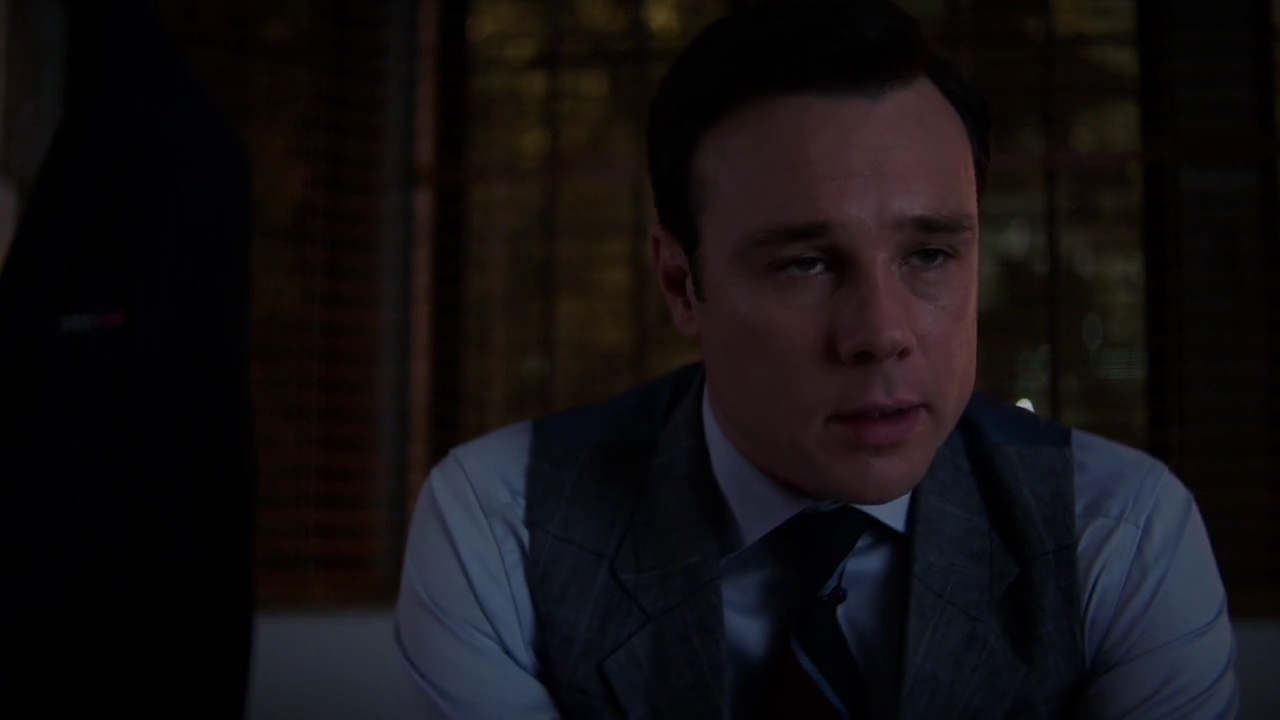 Charmed-Online-dot-nl_Charmed-1x02LetThisMotherOut01328.jpg