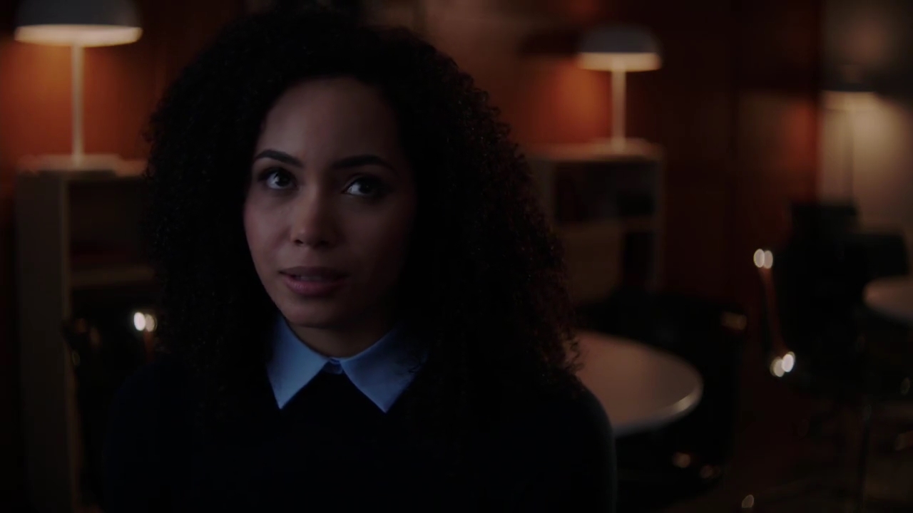 Charmed-Online-dot-nl_Charmed-1x02LetThisMotherOut01330.jpg