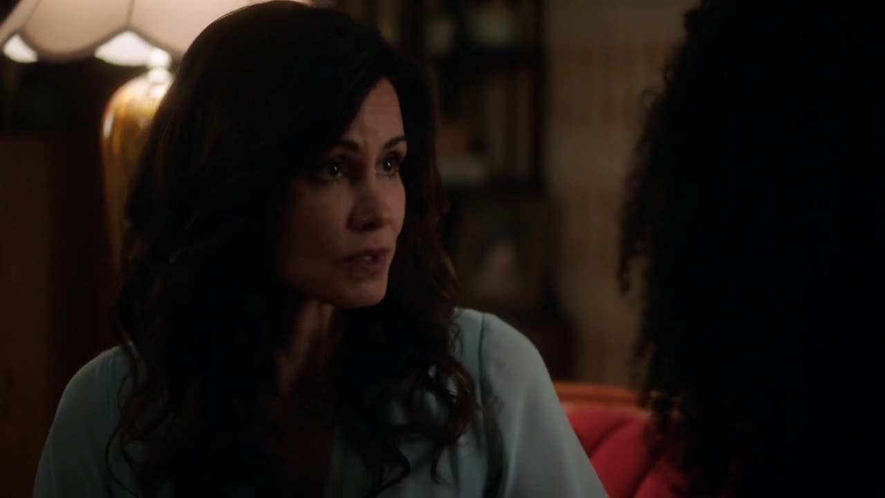 Charmed-Online-dot-nl_Charmed-1x02LetThisMotherOut01401.jpg