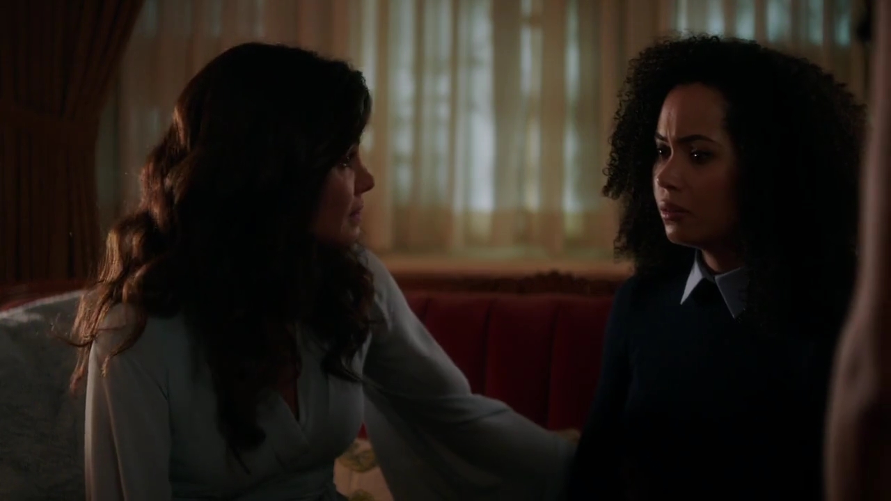 Charmed-Online-dot-nl_Charmed-1x02LetThisMotherOut01404.jpg Charmed-Online-dot-nl_Charmed-1x02LetThisMotherOut01404.jpg