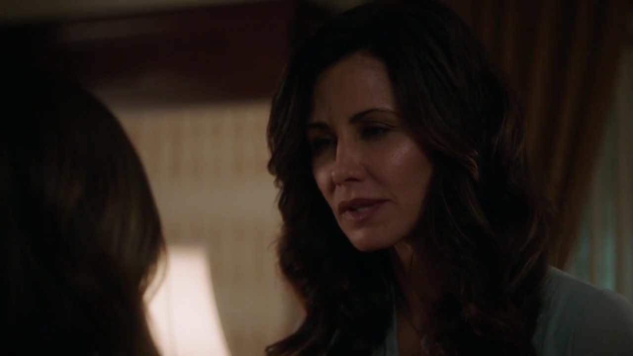 Charmed-Online-dot-nl_Charmed-1x02LetThisMotherOut01452.jpg Charmed-Online-dot-nl_Charmed-1x02LetThisMotherOut01452.jpg