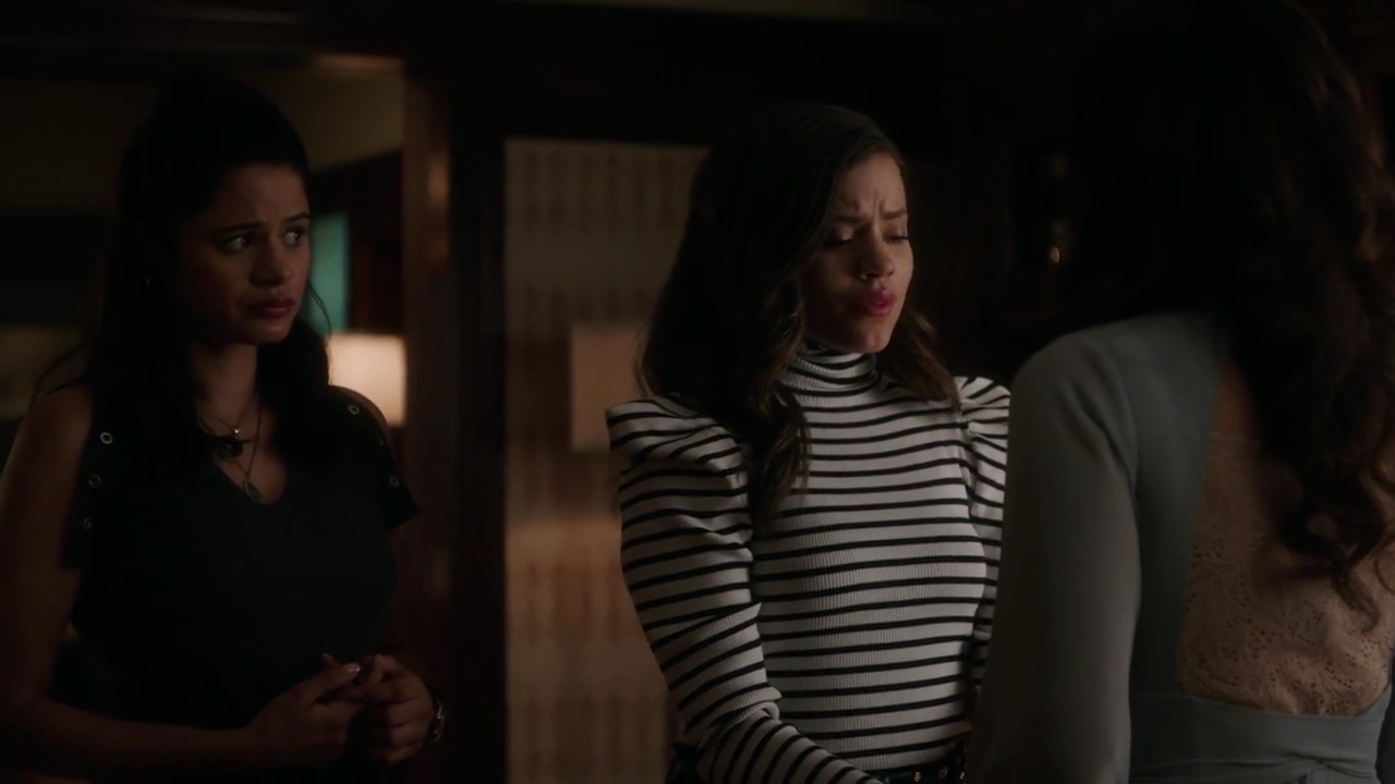 Charmed-Online-dot-nl_Charmed-1x02LetThisMotherOut01454.jpg