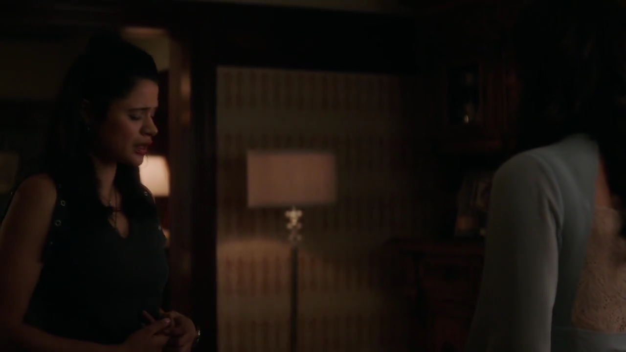 Charmed-Online-dot-nl_Charmed-1x02LetThisMotherOut01458.jpg Charmed-Online-dot-nl_Charmed-1x02LetThisMotherOut01458.jpg