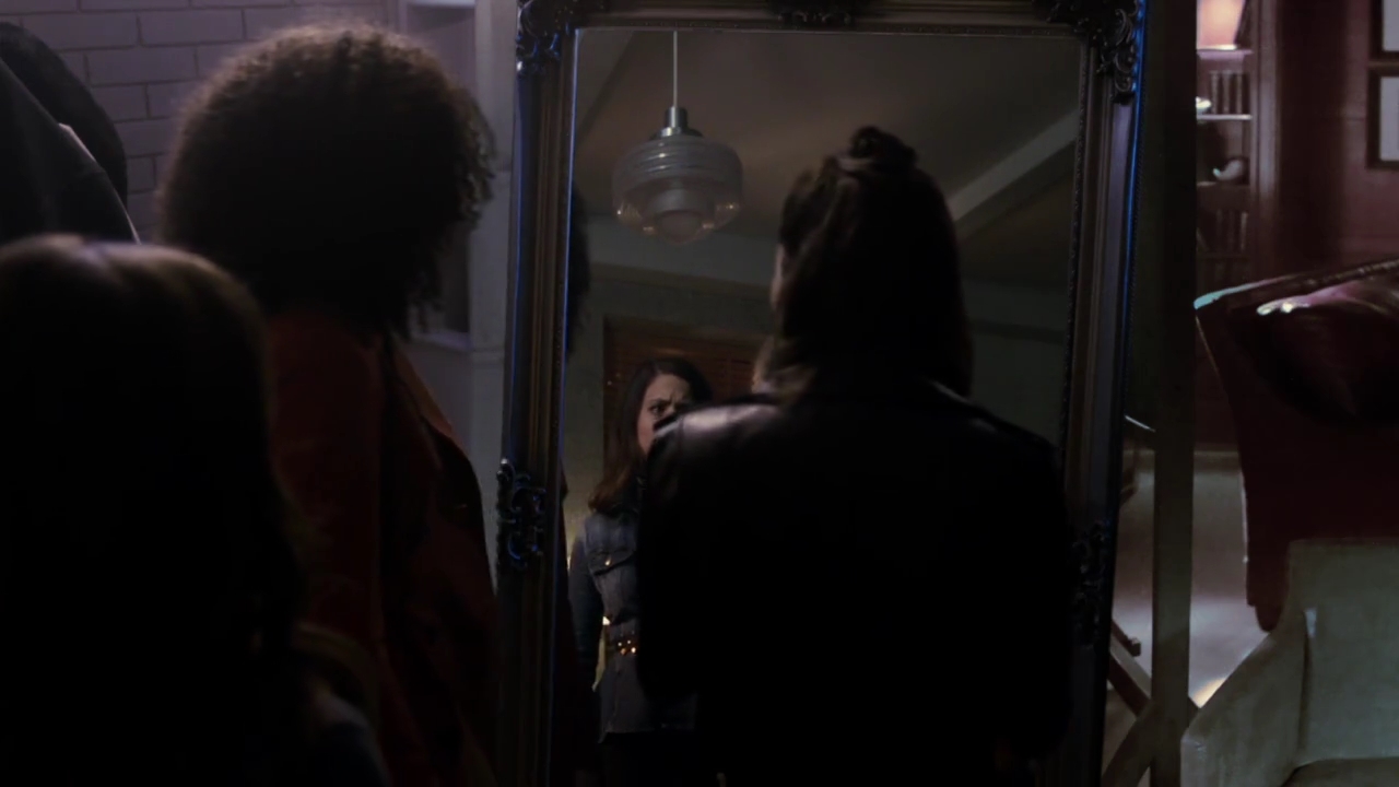 Charmed-Online-dot-nl_Charmed-1x02LetThisMotherOut01499.jpg Charmed-Online-dot-nl_Charmed-1x02LetThisMotherOut01499.jpg