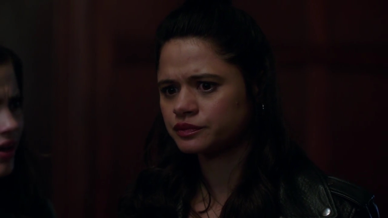 Charmed-Online-dot-nl_Charmed-1x02LetThisMotherOut01744.jpg