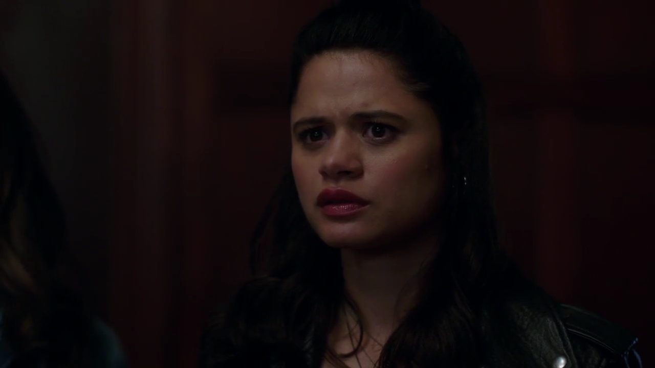 Charmed-Online-dot-nl_Charmed-1x02LetThisMotherOut01752.jpg