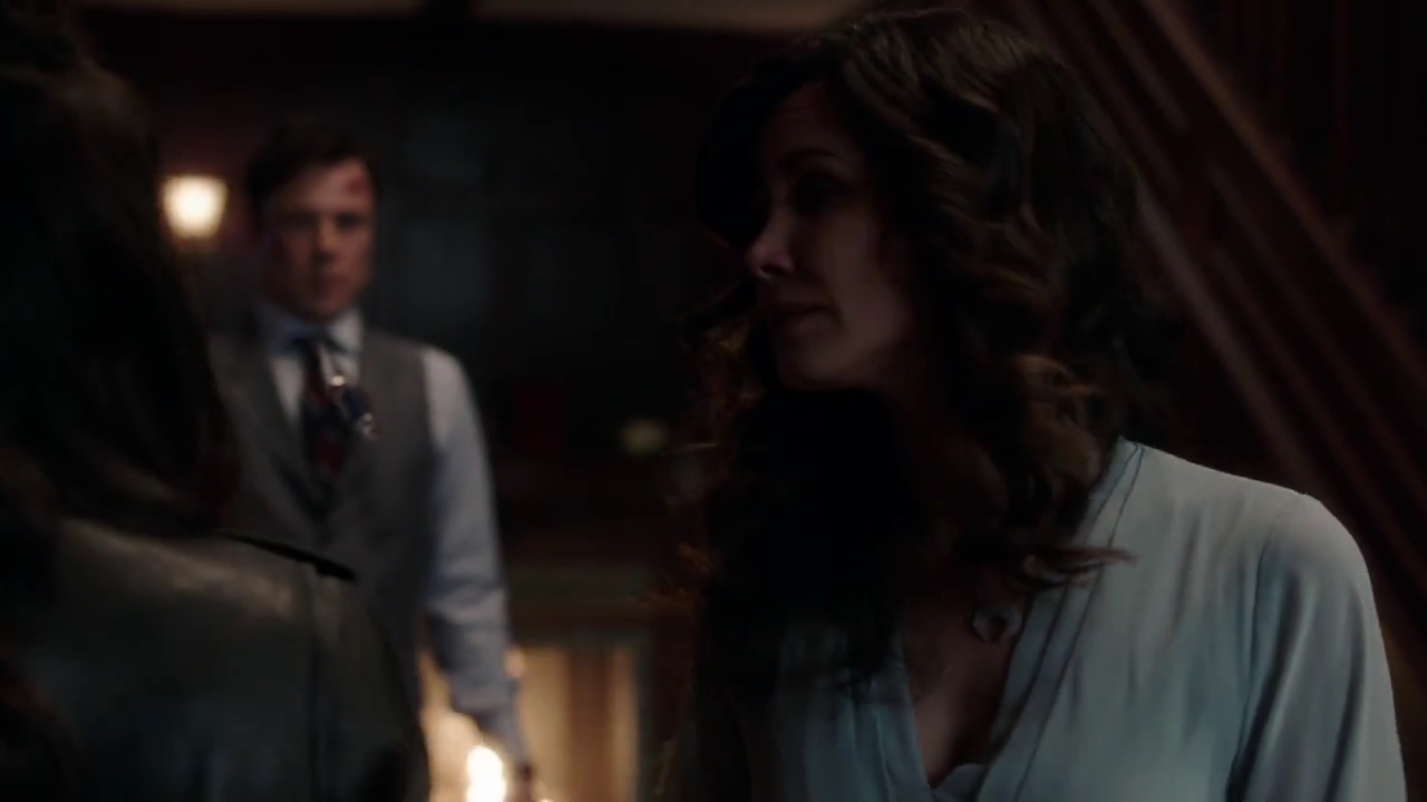 Charmed-Online-dot-nl_Charmed-1x02LetThisMotherOut01756.jpg