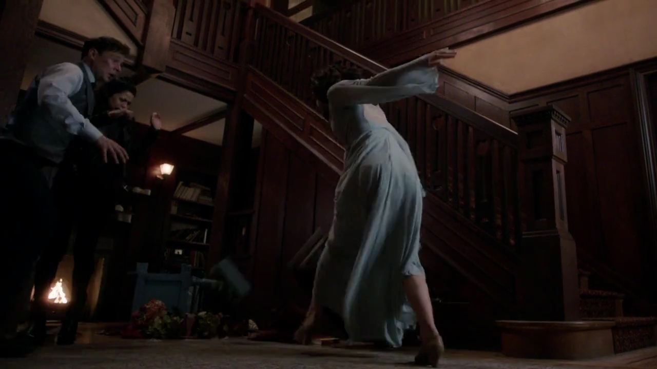Charmed-Online-dot-nl_Charmed-1x02LetThisMotherOut01781.jpg