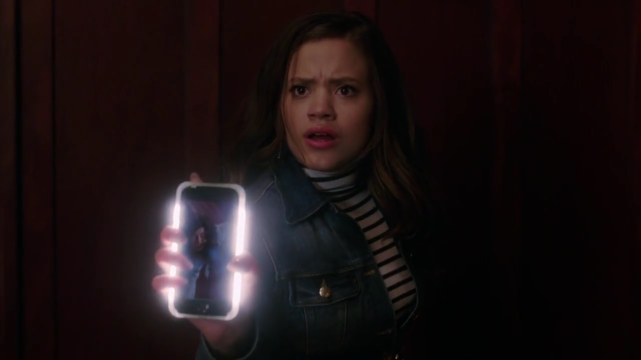 Charmed-Online-dot-nl_Charmed-1x02LetThisMotherOut01821.jpg