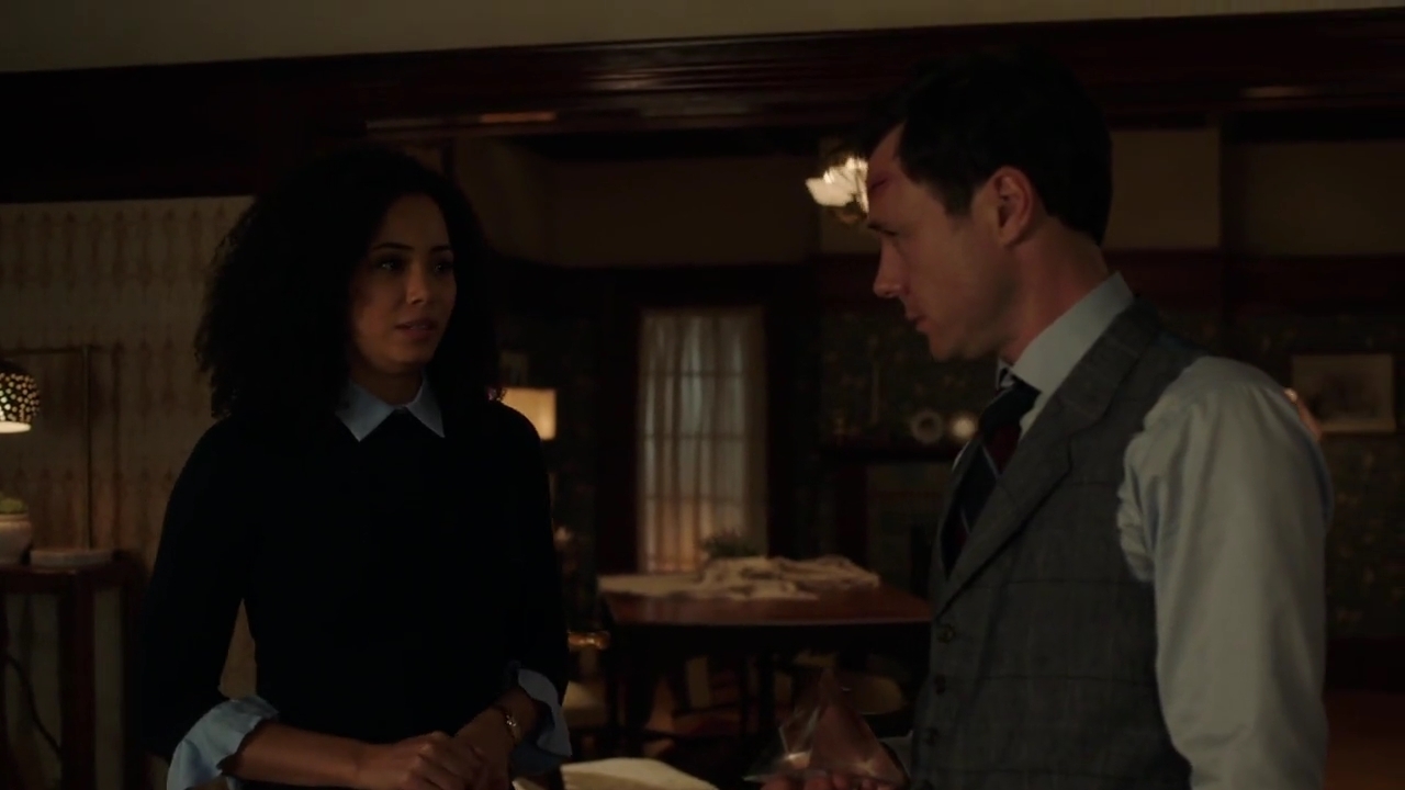 Charmed-Online-dot-nl_Charmed-1x02LetThisMotherOut02004.jpg