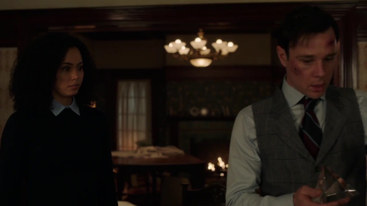 Charmed-Online-dot-nl_Charmed-1x02LetThisMotherOut02016.jpg