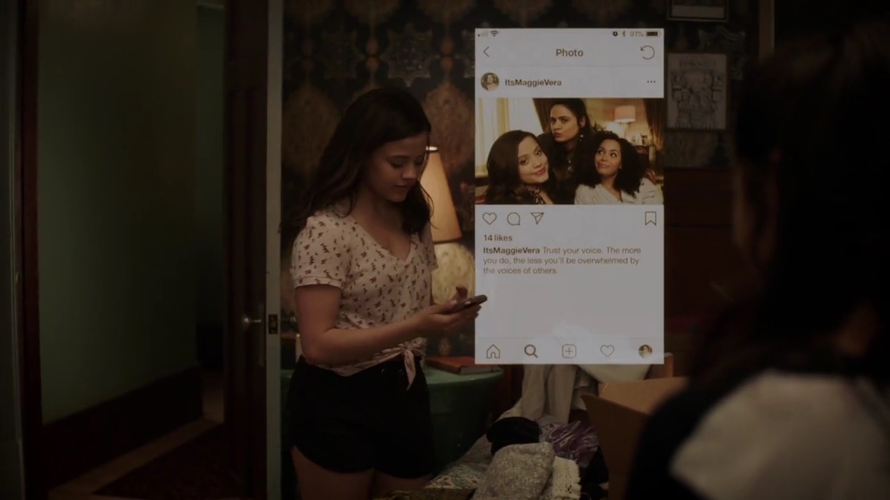 Charmed-Online-dot-nl_Charmed-1x02LetThisMotherOut02173.jpg