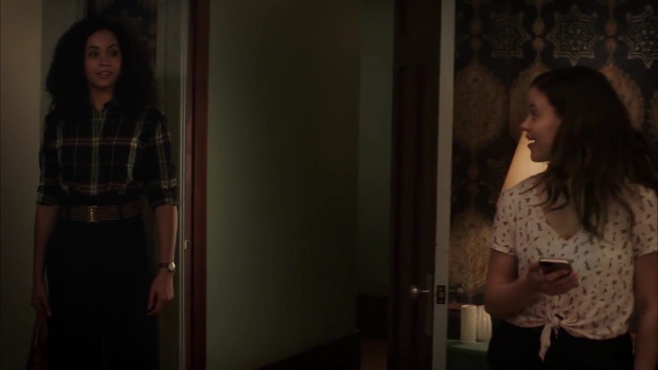 Charmed-Online-dot-nl_Charmed-1x02LetThisMotherOut02183.jpg