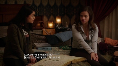 Charmed-Online-dot-nl_Charmed-1x02LetThisMotherOut00283.jpg