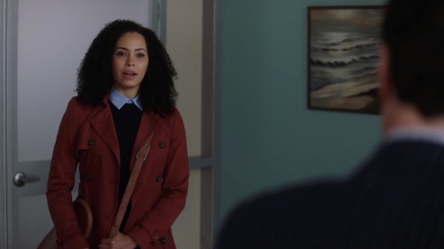 Charmed-Online-dot-nl_Charmed-1x02LetThisMotherOut00707.jpg