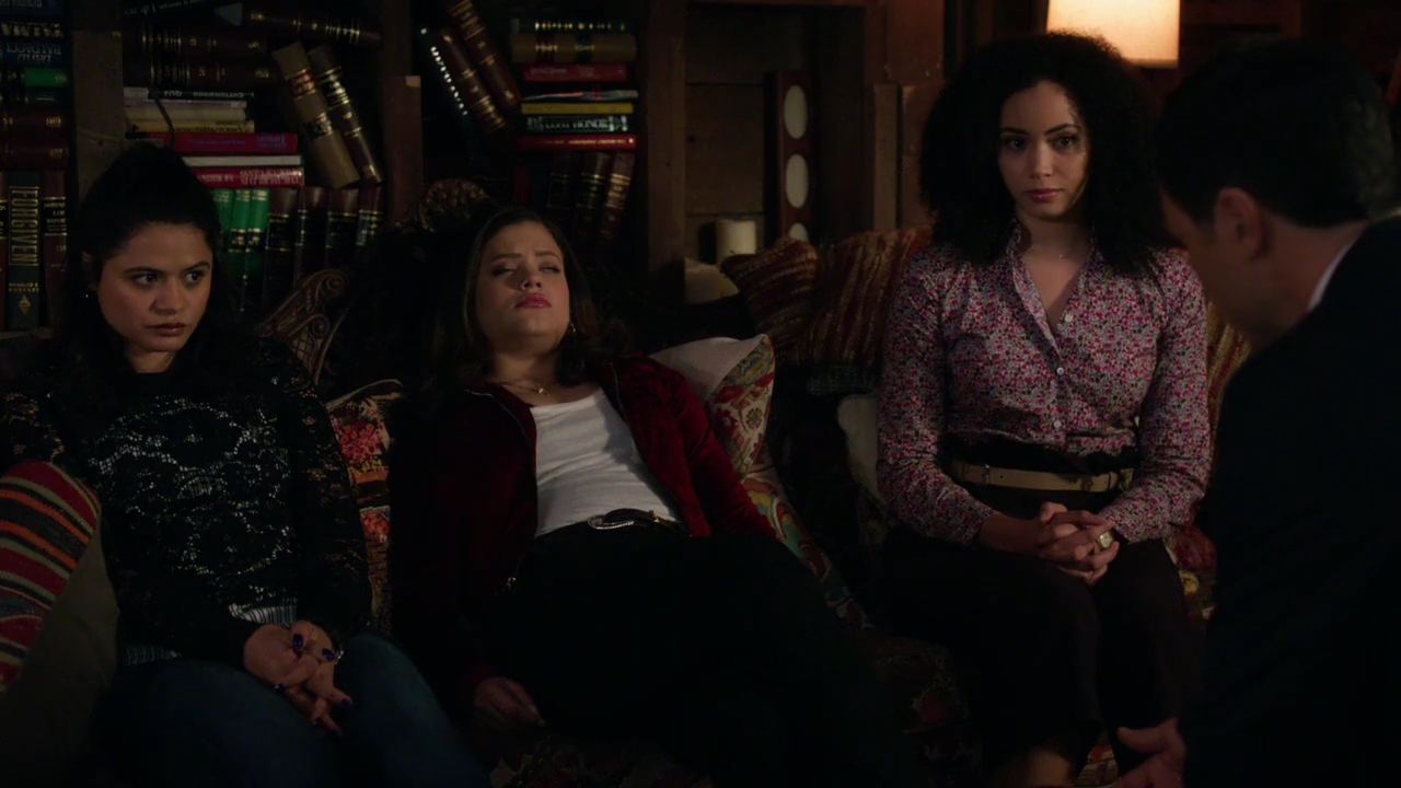 Charmed-Online-dot-nl_Charmed-1x03SweetTooth00193.jpg