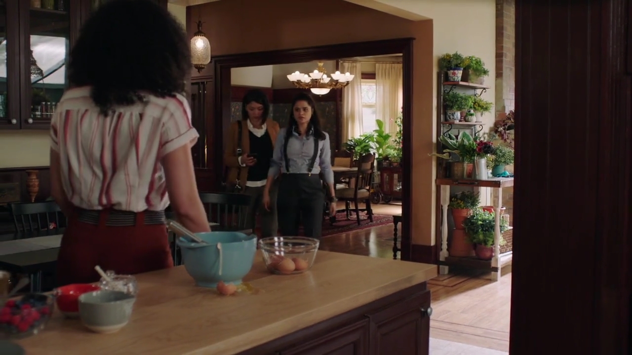 Charmed-Online-dot-nl_Charmed-1x03SweetTooth00311.jpg
