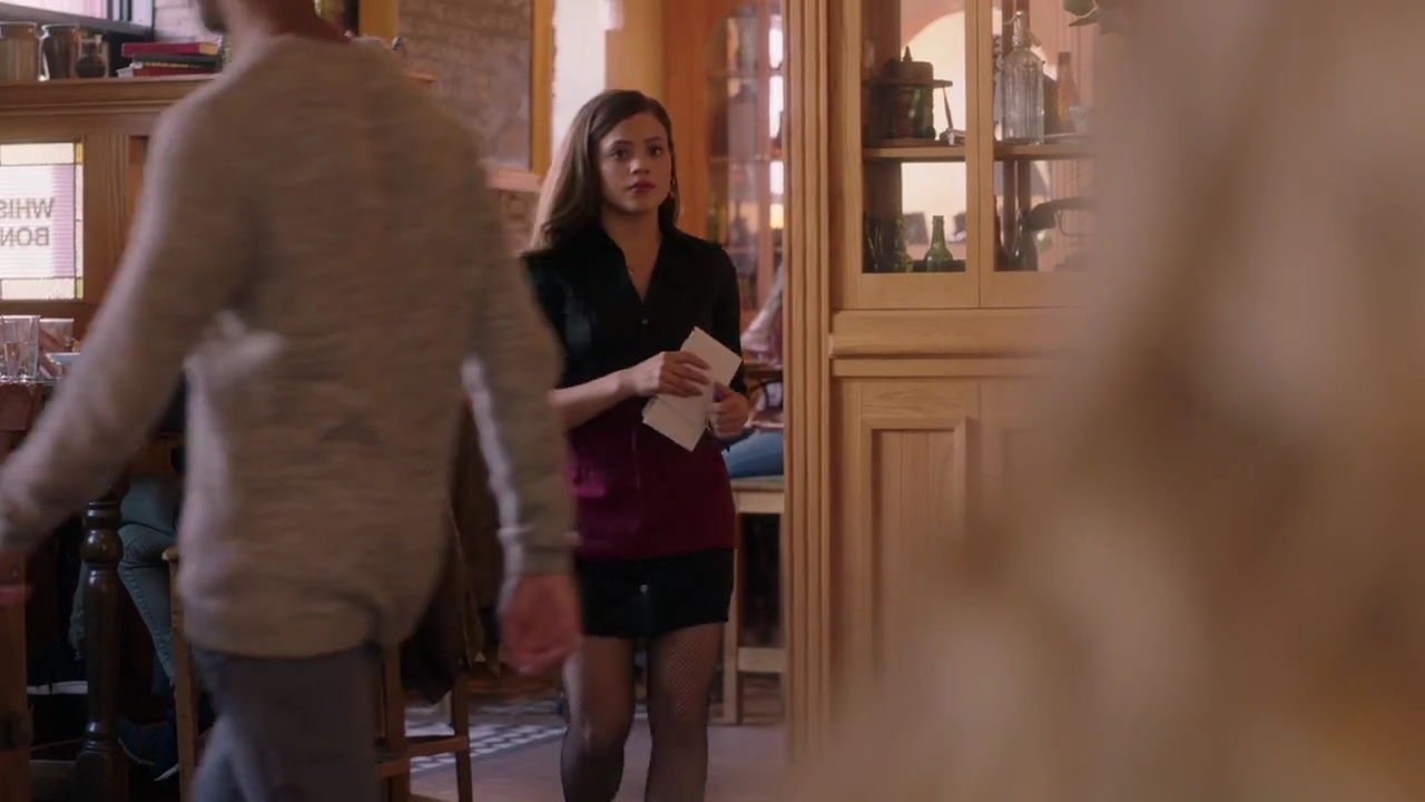 Charmed-Online-dot-nl_Charmed-1x03SweetTooth00506.jpg