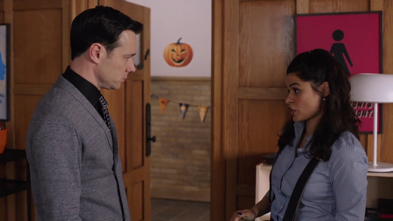 Charmed-Online-dot-nl_Charmed-1x03SweetTooth00610.jpg