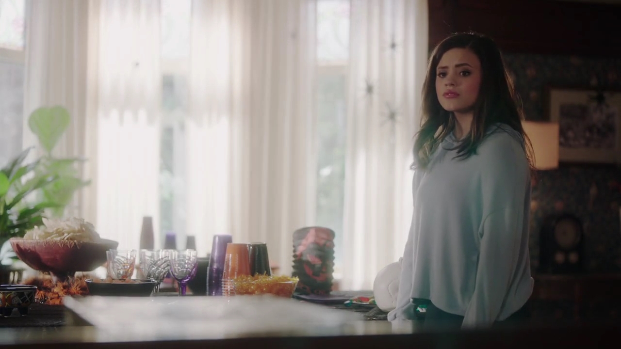 Charmed-Online-dot-nl_Charmed-1x03SweetTooth00828.jpg