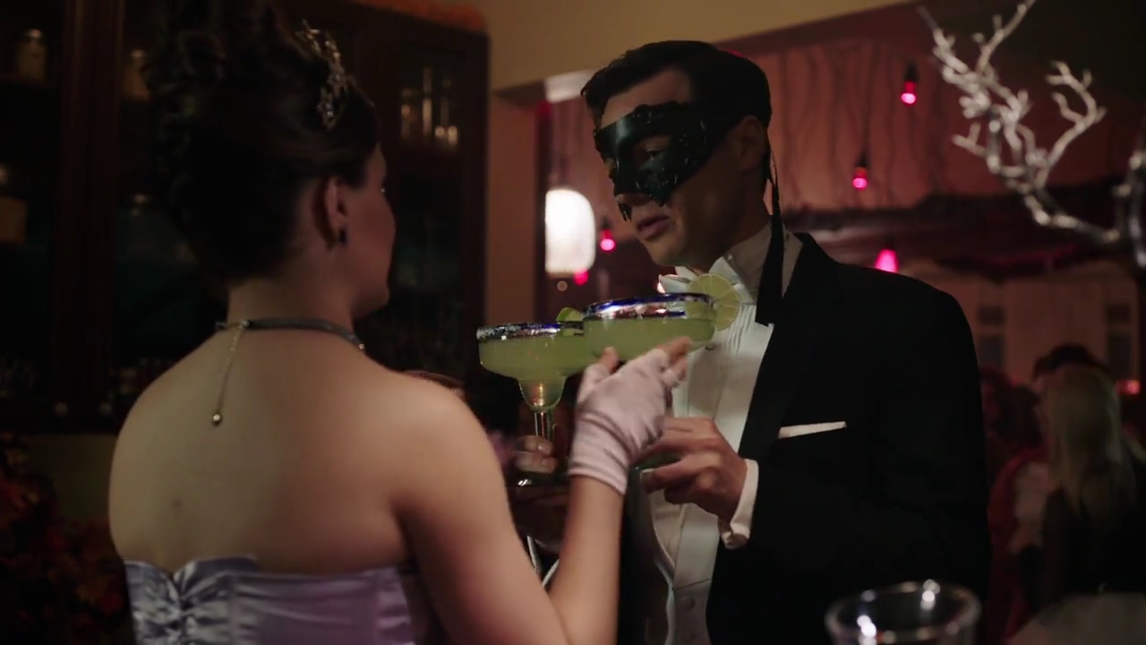 Charmed-Online-dot-nl_Charmed-1x03SweetTooth01323.jpg