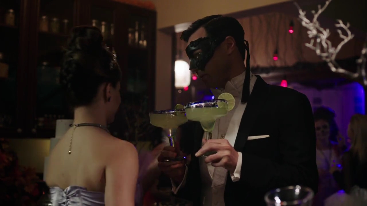 Charmed-Online-dot-nl_Charmed-1x03SweetTooth01324.jpg
