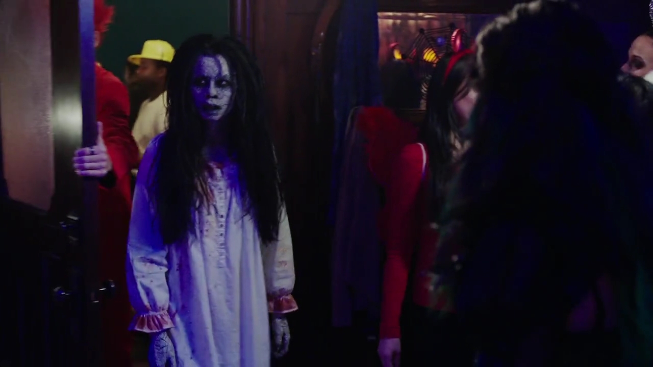 Charmed-Online-dot-nl_Charmed-1x03SweetTooth01603.jpg