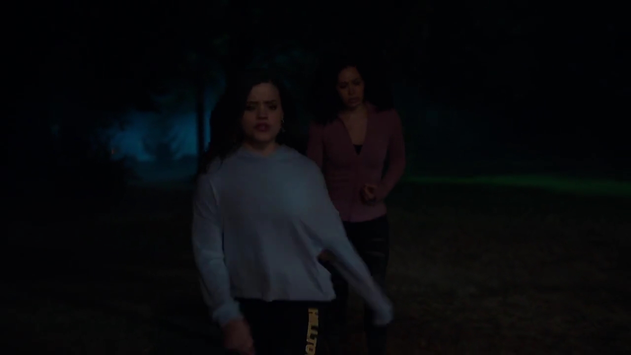 Charmed-Online-dot-nl_Charmed-1x03SweetTooth02289.jpg