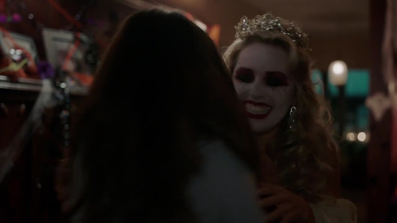 Charmed-Online-dot-nl_Charmed-1x03SweetTooth02360.jpg Charmed-Online-dot-nl_Charmed-1x03SweetTooth02360.jpg