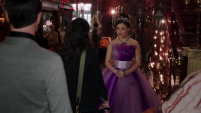 Charmed-Online-dot-nl_Charmed-1x03SweetTooth01148.jpg