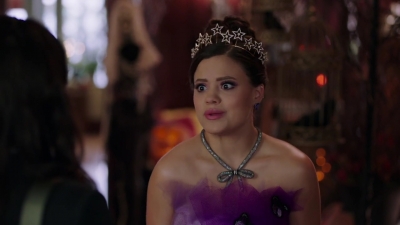 Charmed-Online-dot-nl_Charmed-1x03SweetTooth01155.jpg