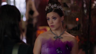 Charmed-Online-dot-nl_Charmed-1x03SweetTooth01160.jpg