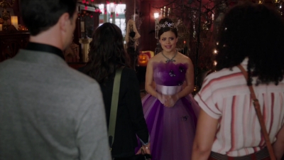 Charmed-Online-dot-nl_Charmed-1x03SweetTooth01166.jpg