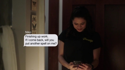 Charmed-Online-dot-nl_Charmed-1x03SweetTooth02394.jpg