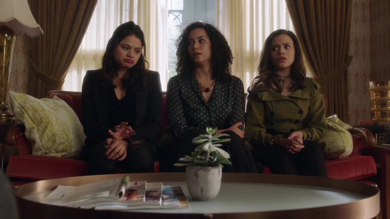 Charmed-Online-dot-nl_Charmed-1x04ExorciseYourDemons00223.jpg