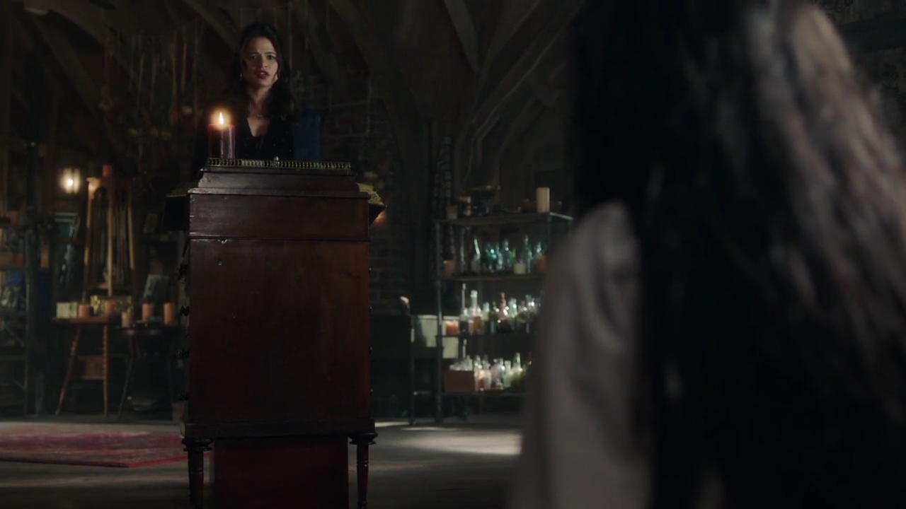 Charmed-Online-dot-nl_Charmed-1x04ExorciseYourDemons00962.jpg