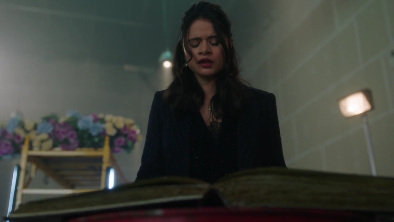 Charmed-Online-dot-nl_Charmed-1x04ExorciseYourDemons01235.jpg