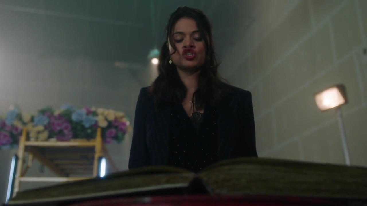 Charmed-Online-dot-nl_Charmed-1x04ExorciseYourDemons01237.jpg