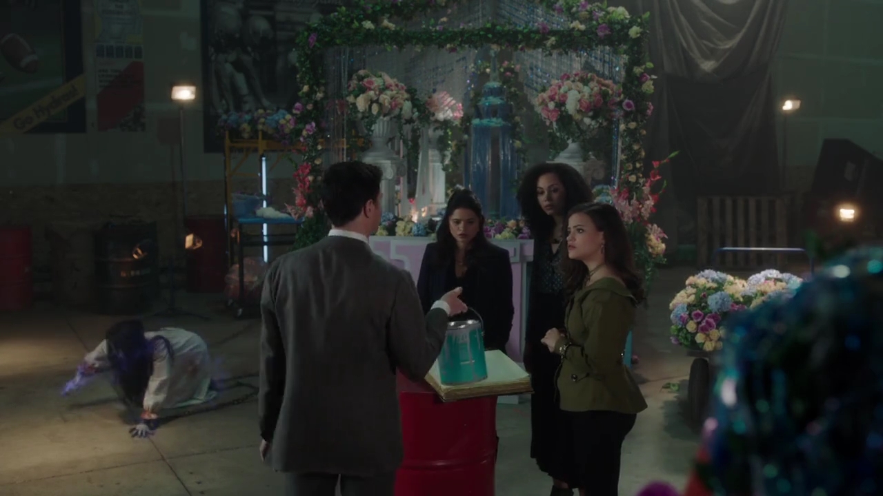 Charmed-Online-dot-nl_Charmed-1x04ExorciseYourDemons01533.jpg