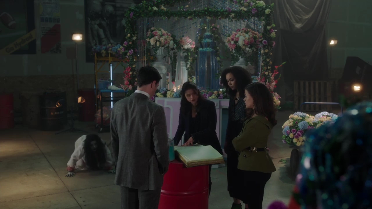 Charmed-Online-dot-nl_Charmed-1x04ExorciseYourDemons01547.jpg