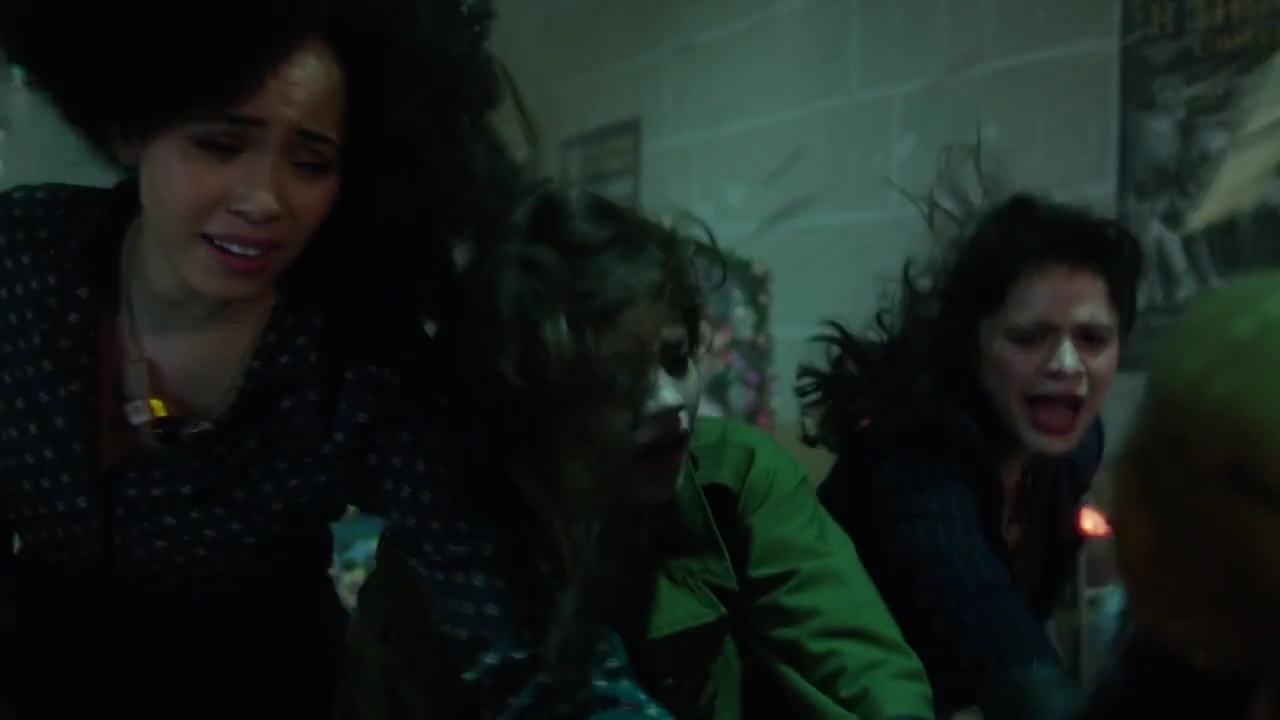 Charmed-Online-dot-nl_Charmed-1x04ExorciseYourDemons01912.jpg
