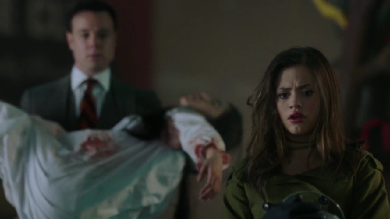 Charmed-Online-dot-nl_Charmed-1x04ExorciseYourDemons02005.jpg