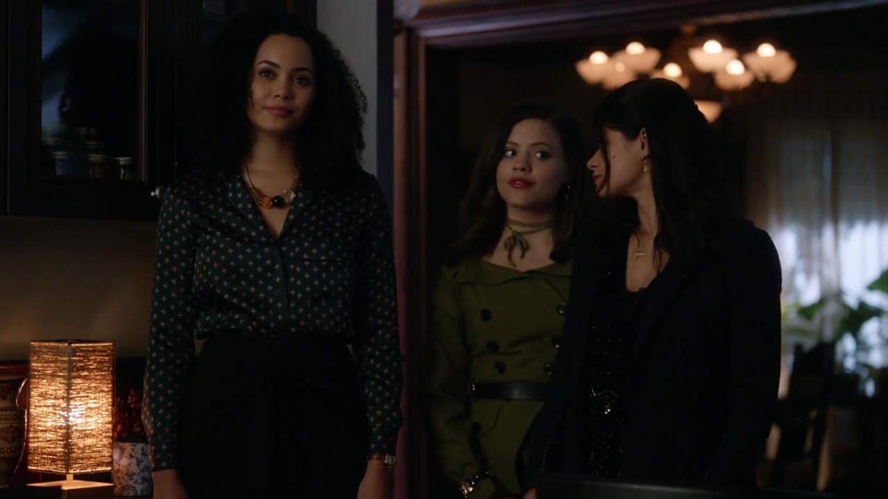 Charmed-Online-dot-nl_Charmed-1x04ExorciseYourDemons02194.jpg