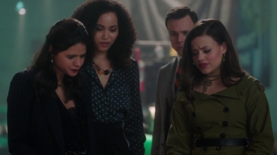 Charmed-Online-dot-nl_Charmed-1x04ExorciseYourDemons01479.jpg