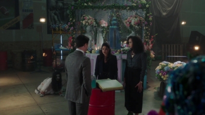 Charmed-Online-dot-nl_Charmed-1x04ExorciseYourDemons01600.jpg