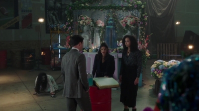 Charmed-Online-dot-nl_Charmed-1x04ExorciseYourDemons01604.jpg