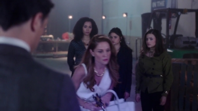 Charmed-Online-dot-nl_Charmed-1x04ExorciseYourDemons01789.jpg