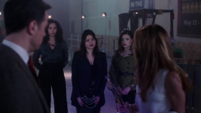 Charmed-Online-dot-nl_Charmed-1x04ExorciseYourDemons01810.jpg