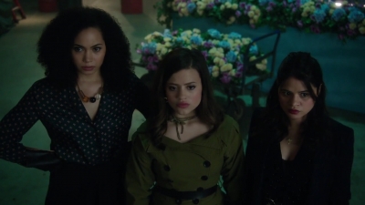 Charmed-Online-dot-nl_Charmed-1x04ExorciseYourDemons01836.jpg