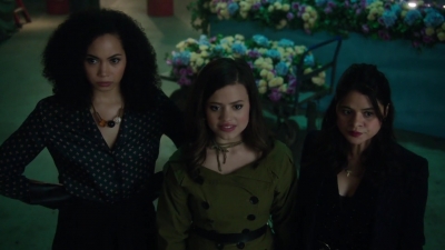 Charmed-Online-dot-nl_Charmed-1x04ExorciseYourDemons01837.jpg